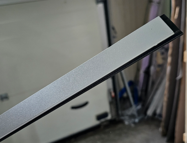 Flachleiste für Aluminium-Türen der Stärke 79 mm